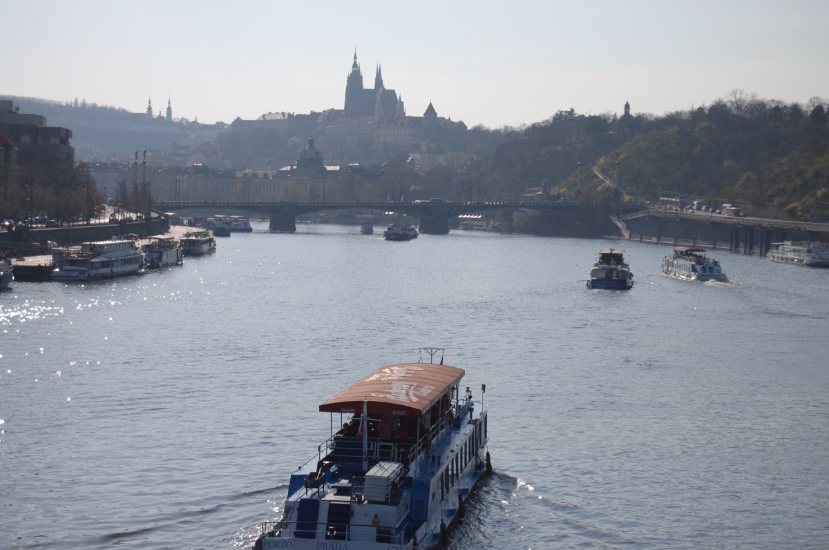 Cruise & Brunch, Vltava River, Prague