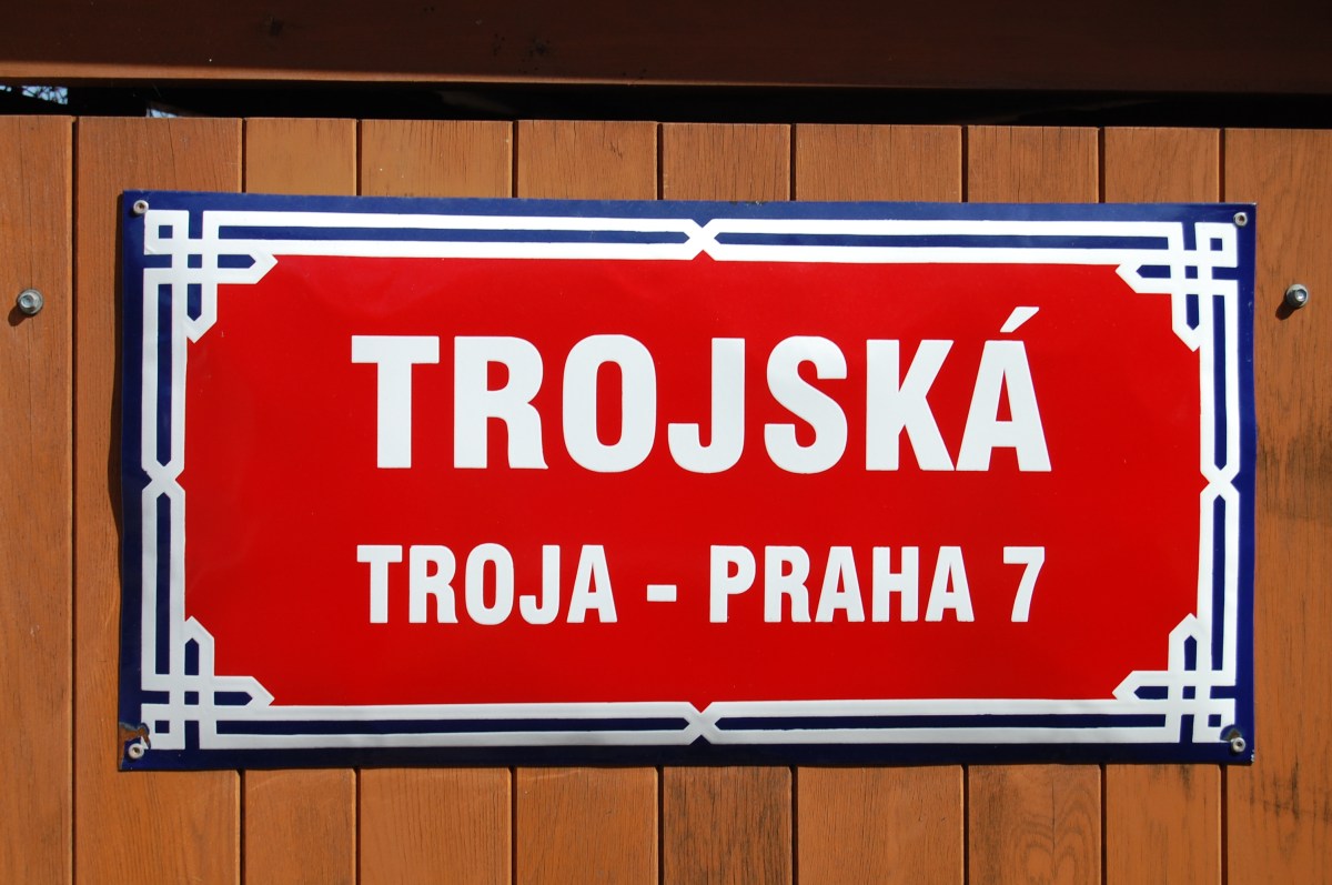 Troja: neighborhood sign