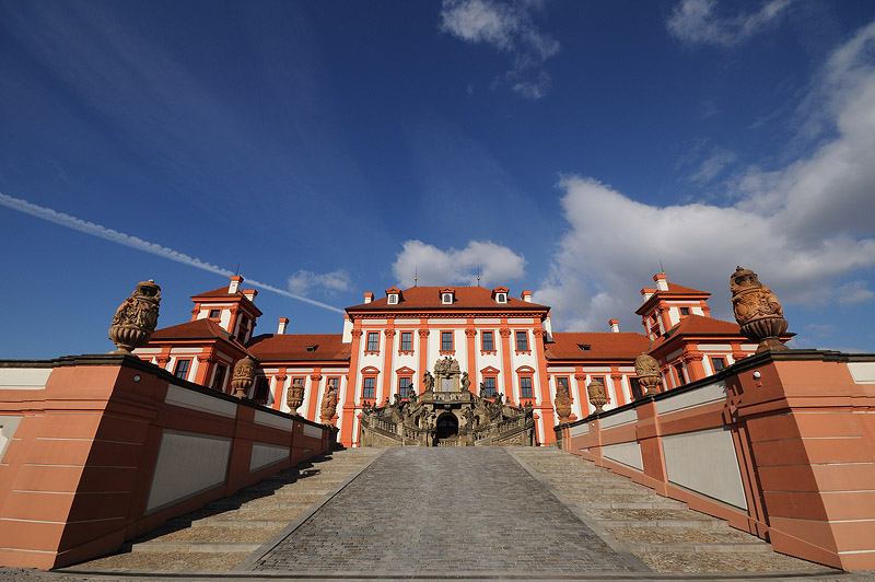 Troja Castle: Staircase leading to gardens & the Vltava river